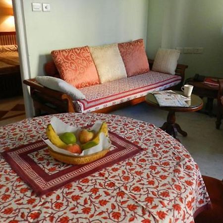 Hotel Durga Niwas Deoli Luaran gambar